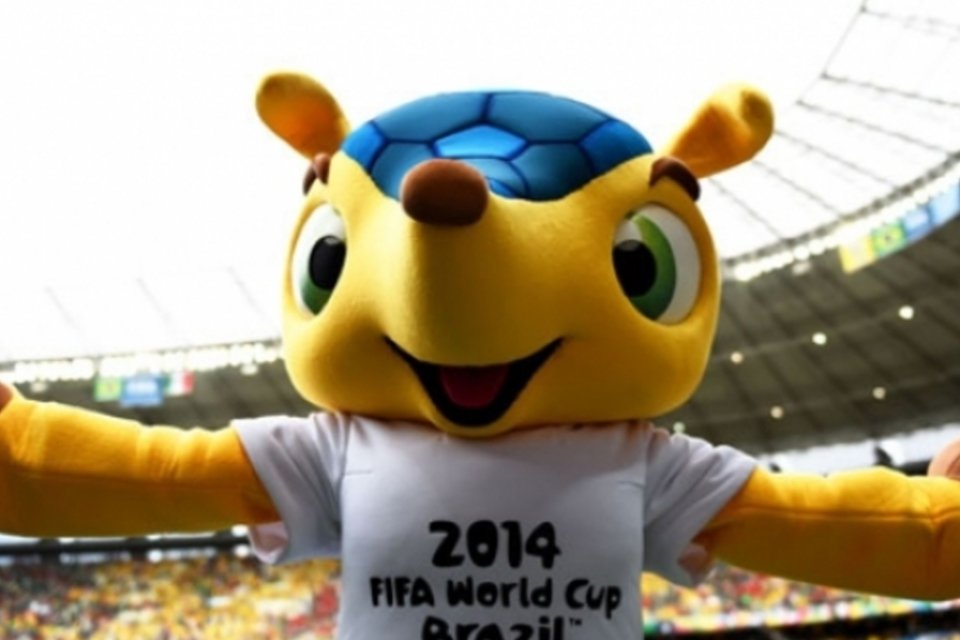 Mascote da Copa 2014, Fuleco aparece dançando em vídeo no Instagram
