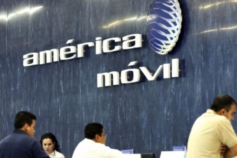 Lucro da América Móvil cai com aumento do custo da dívida