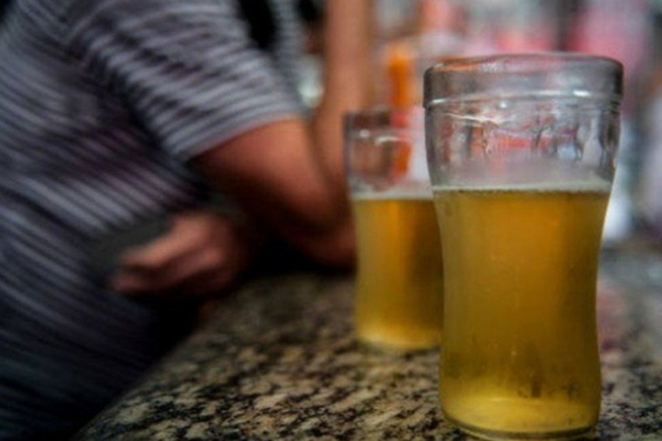 Homem morre após beber 7 litros de cerveja