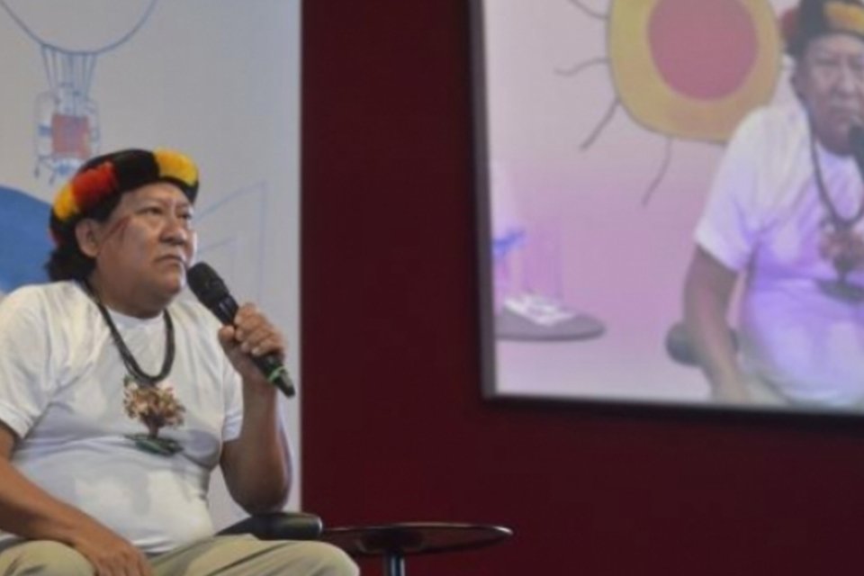 Escritor indígena mostra cultura yanomami na Flip
