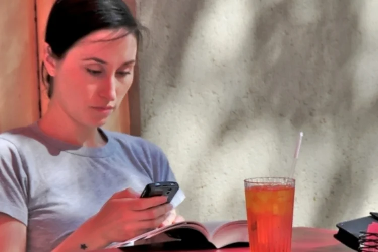 Android x iPhone (Reprodução)
