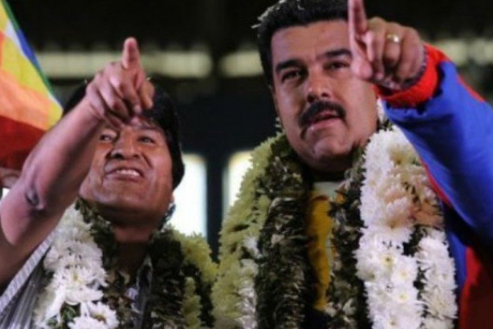 Evo Morales diz que oferecerá asilo a Snowden se ele pedir