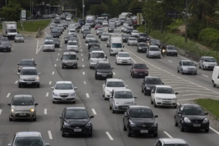 Carros em SP (Marcos Santos/USP Imagens)