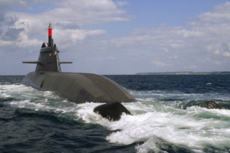 Submarino nuclear em reparo pega fogo na Rússia