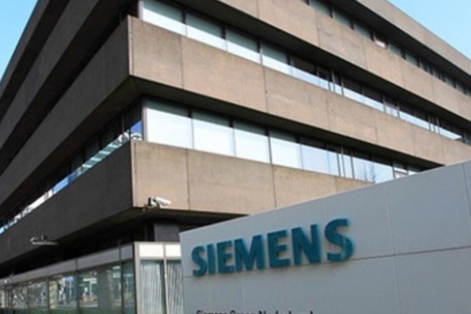 Siemens abre caminho para novo comando