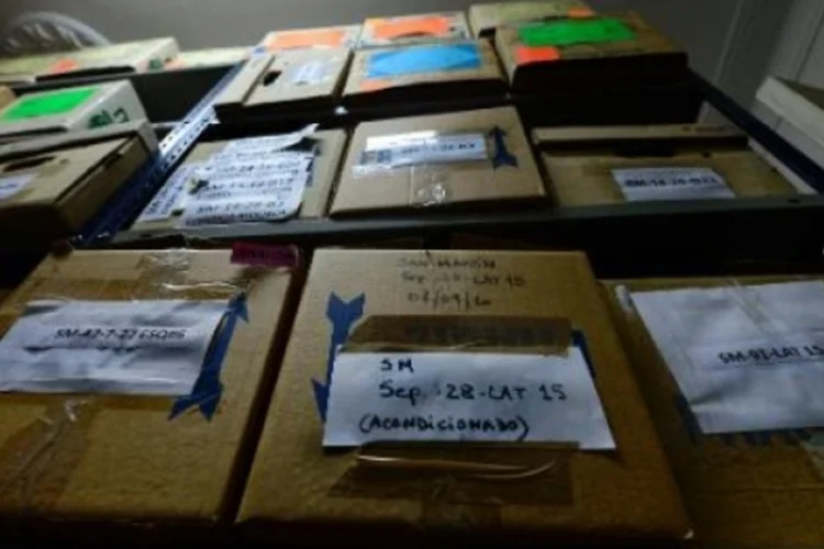 documentos (©afp.com / Daniel Garcia)