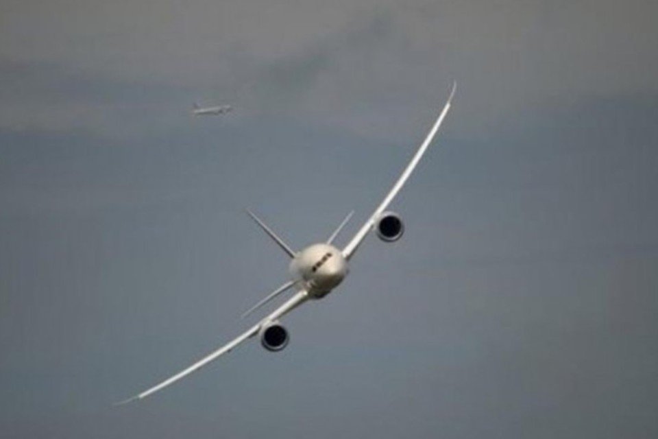 Autoridade pede desativação de instrumento de emergência do 787