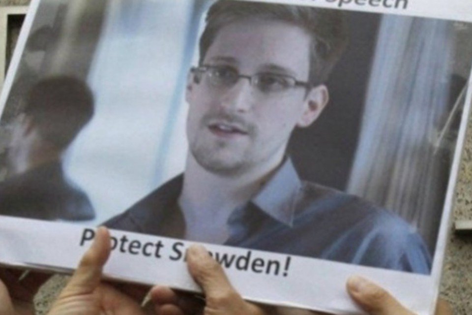 Snowden deixa Hong Kong rumo a Moscou