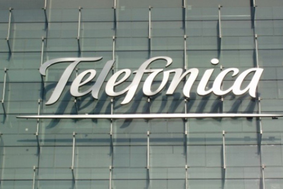 Telefônica quer ampliar número de clientes para reduzir efeitos da crise