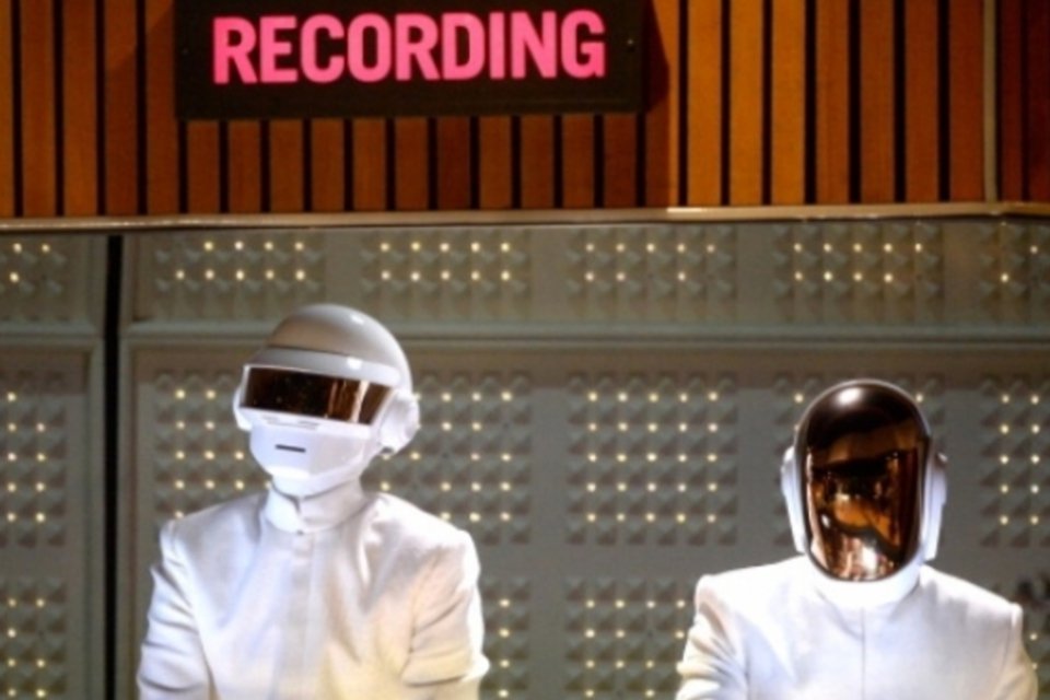 Daft Punk ganha principais prêmios do Grammy 2014