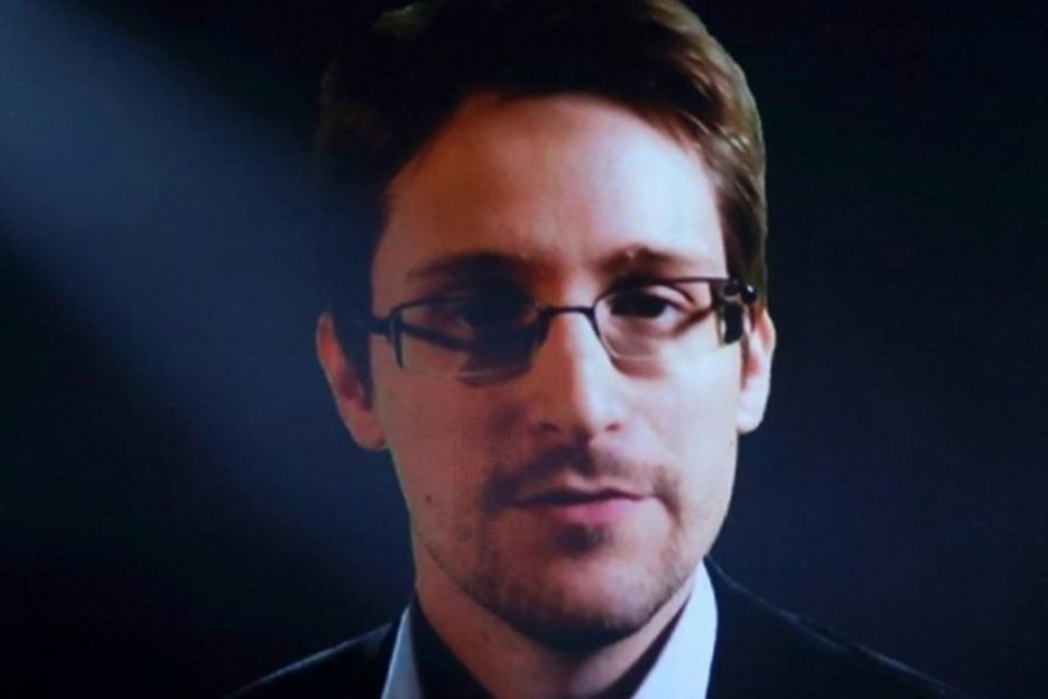 Snowden solicita renovação de asilo temporário na Rússia