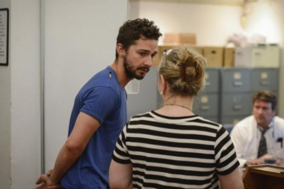 Shia LaBeouf é liberado após ser detido em teatro na Broadway