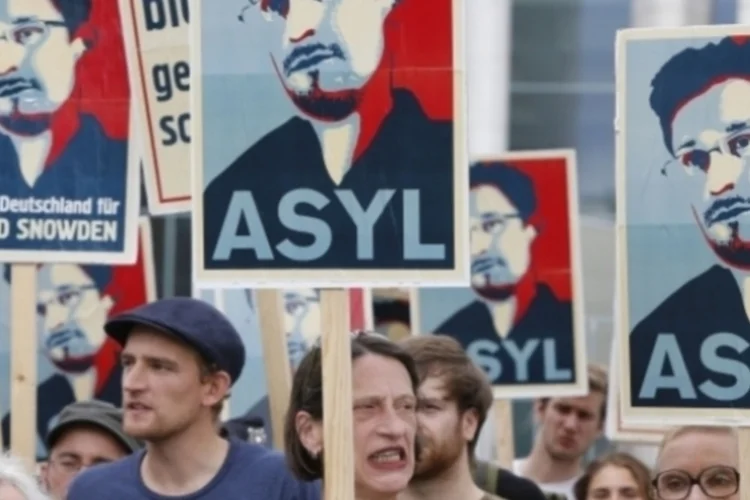 snowden (Reuters)