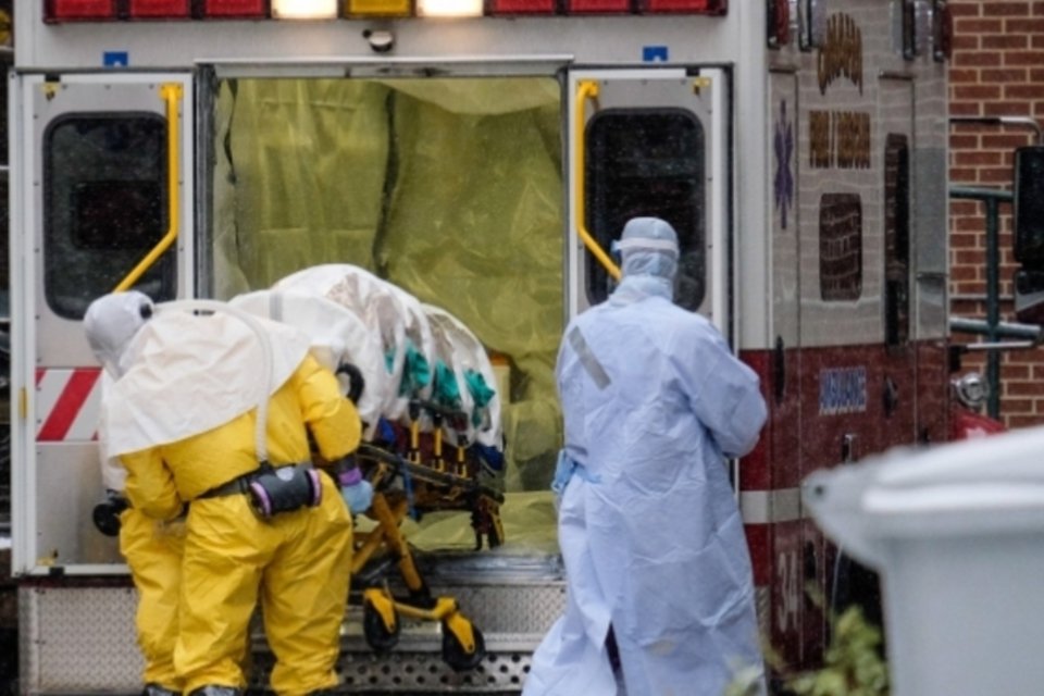 Sobe para dez o total de médicos vítimas de ebola em Serra Leoa