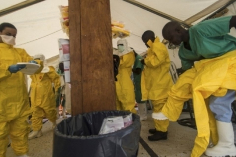Prosseguem buscas por fugitivos doentes de Ebola na Libéria