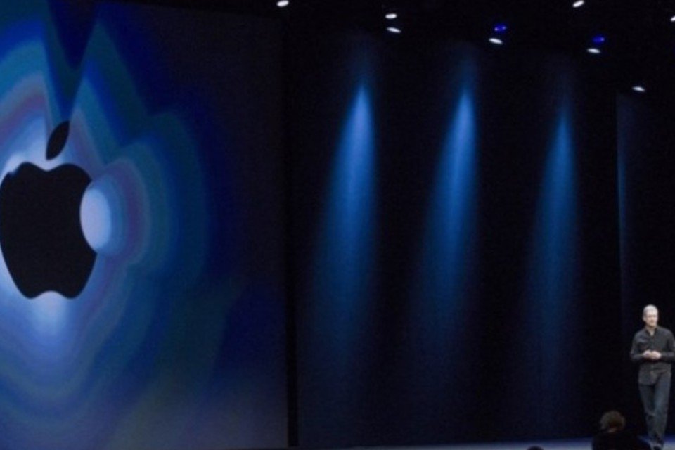 Apple contrata ex-presidente da Yves Saint Laurent