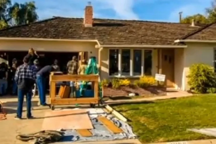 Jobs House (Reprodução/KBCW)