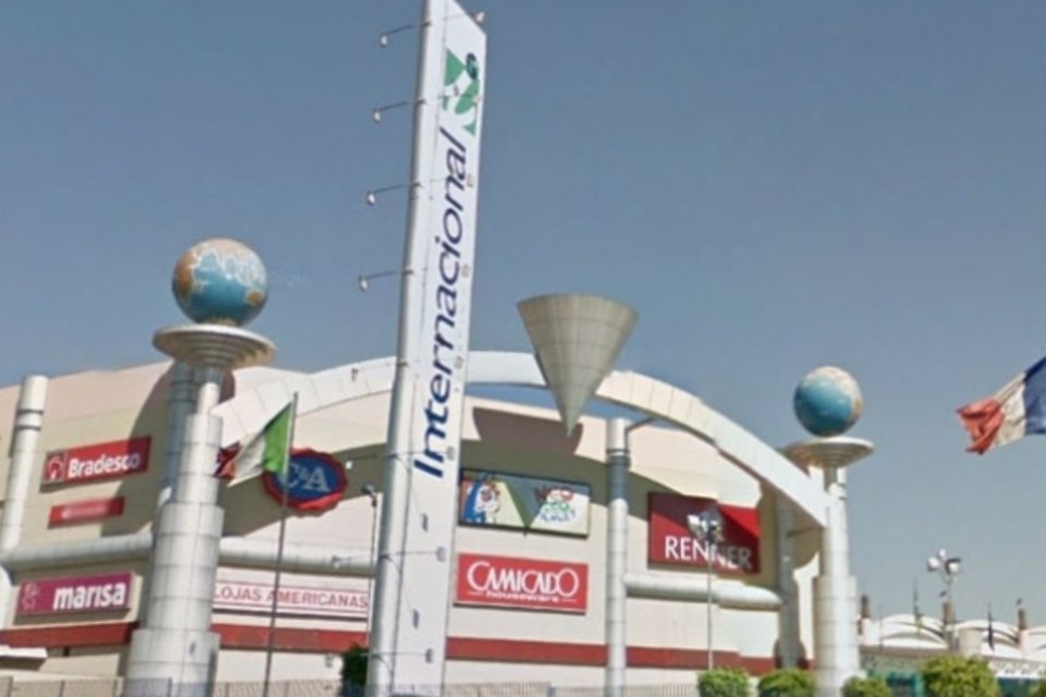 Evento marcado pelo Facebook termina em tumulto em shopping