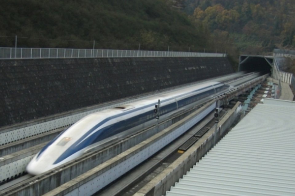 Trem de levitação magnética bate recorde de velocidade no Japão