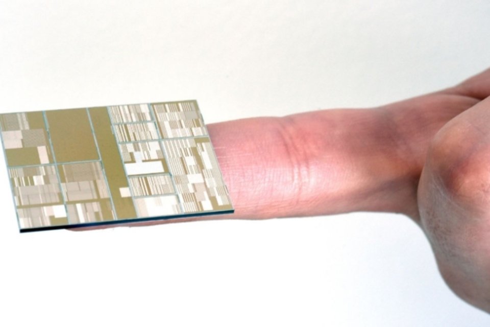 IBM anuncia primeiro processador com arquitetura de 7nm