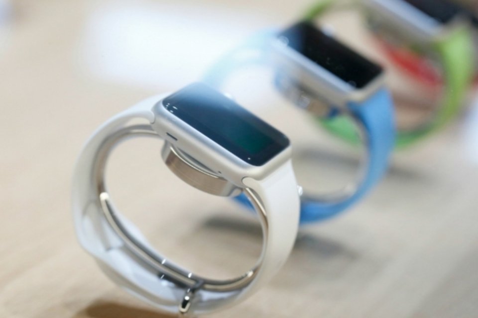 Lançamento do Apple Watch na Suíça deve ser atrasado por problemas com patente
