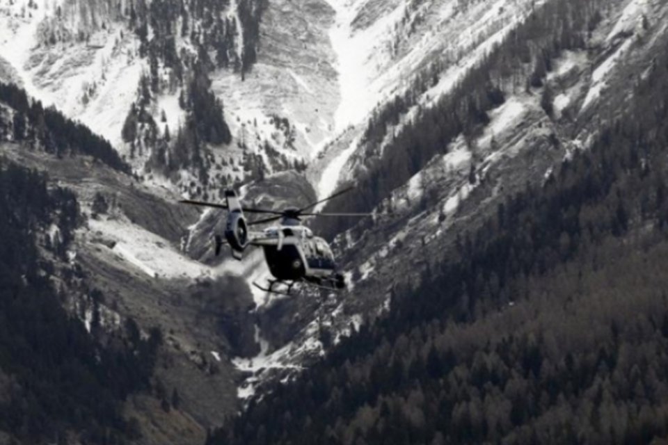 Caixa-preta de avião que caiu nos Alpes franceses já está sendo analisada