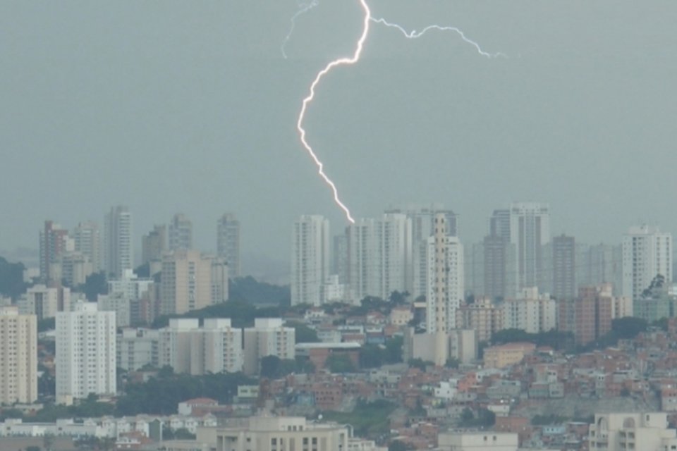 Extremos climáticos devem ocorrer com mais frequência e intensidade em São Paulo