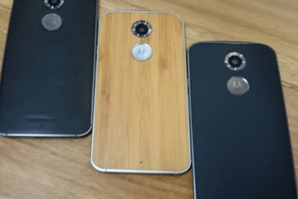 Nova versão do smartphone Moto X deve chegar em 2015, diz CEO da Motorola