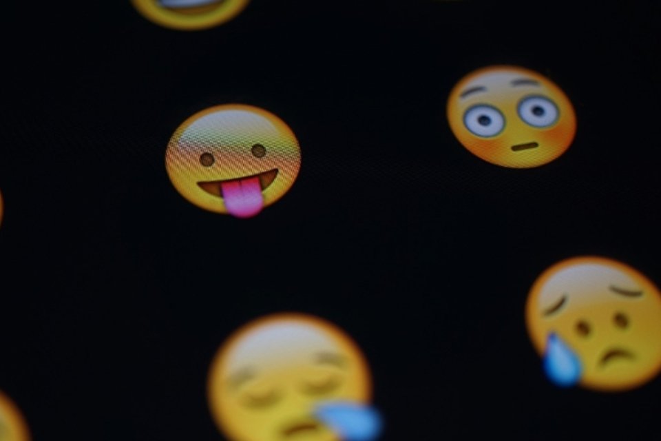 Emojis conseguem revelar tendências de alta de criptomoedas, revela estudo