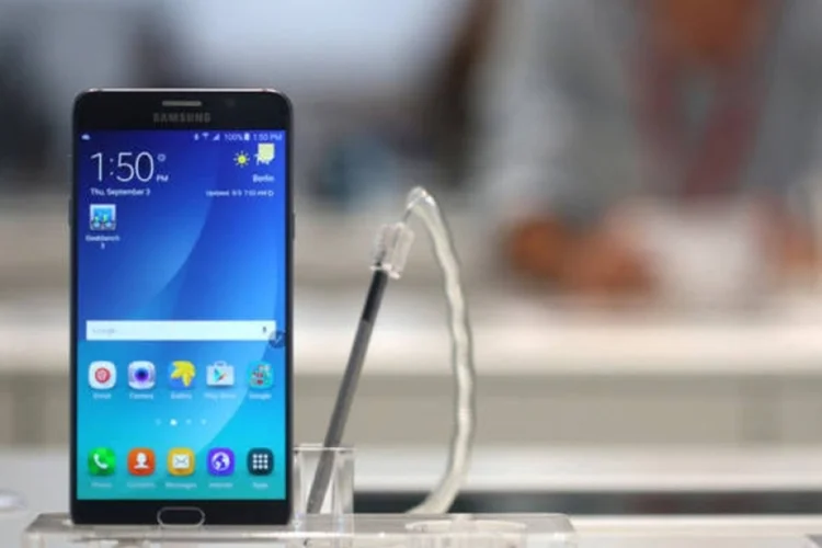 Samsung anuncia Galaxy Note 5 com preço maior que iPhone (Chris Ratcliffe / Bloomberg)