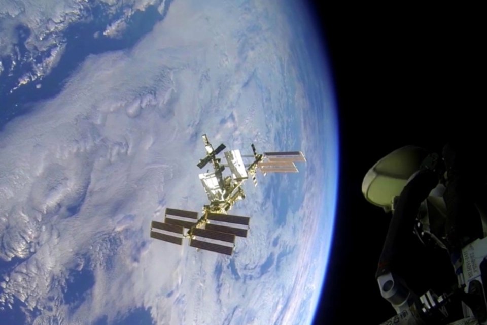 Incrível vídeo mostra como os astronautas se acoplaram à Estação Espacial Internacional