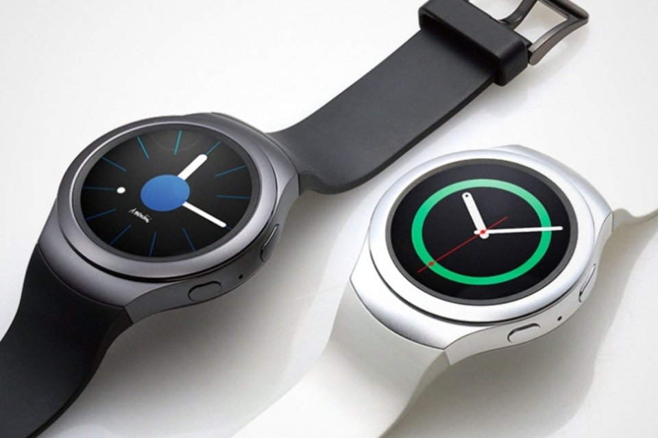 Samsung lança relógio inteligente Gear S2