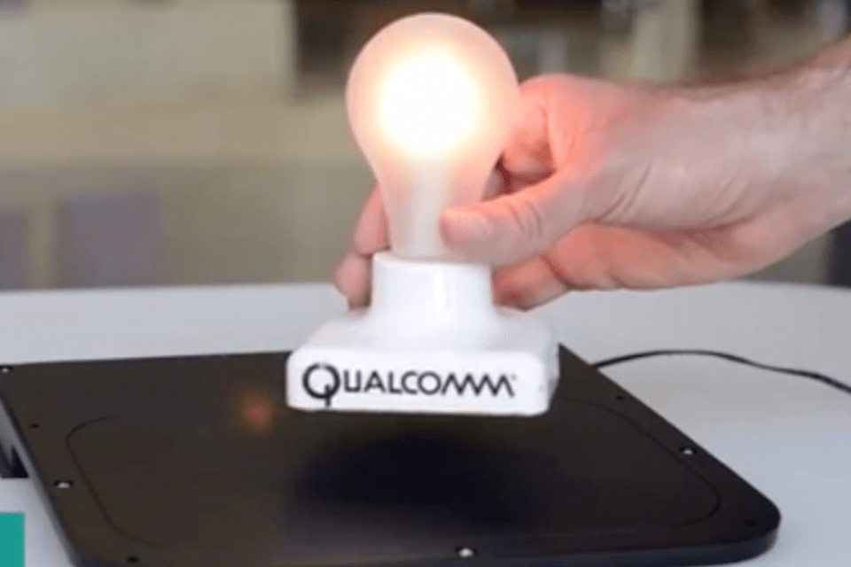 Qualcomm lança carregador wireless para dispositivos com revestimento metálico