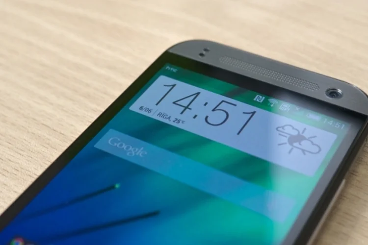 Smartphone (HTC One mini 2/ Photopin)