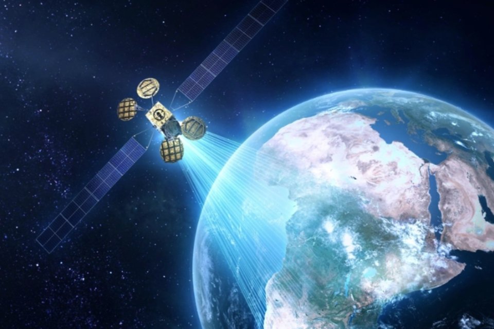 Facebook transmitirá internet via satélite para a África