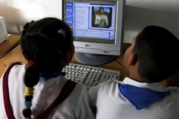 google cuba (Reuters)
