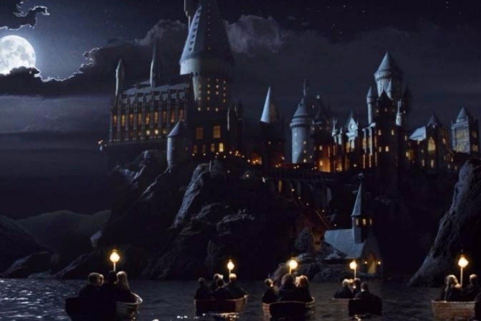 JK Rowling sugere que filme "Animais Fantásticos" irá mostrar Hogwarts americana