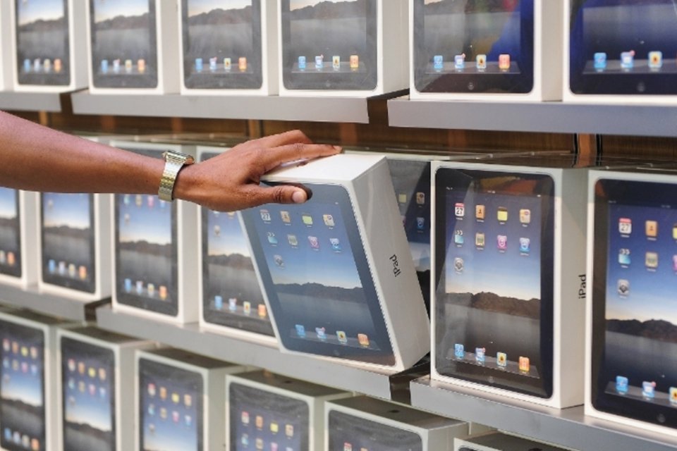 Mercado mundial de tablets volta a cair com retrocesso da Apple e da Samsung