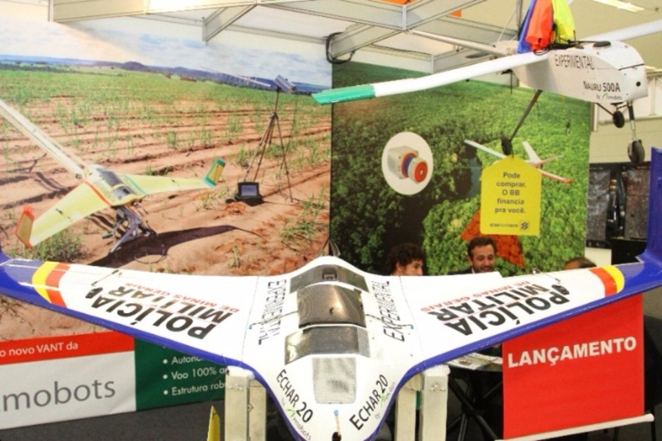 Primeira feira de drones do país abre inscrições para palestras e muda local após alta procura