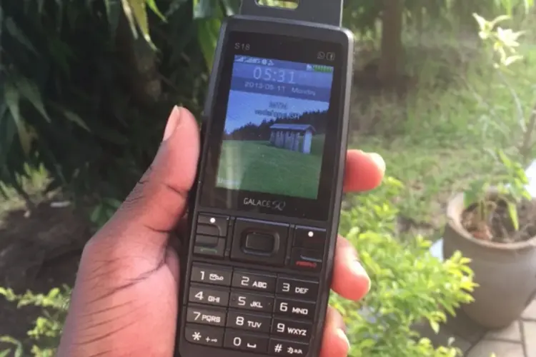 celular da África (Emmanuel Quartey)