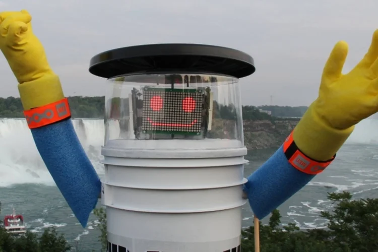 Hitchbot (Divulgação)