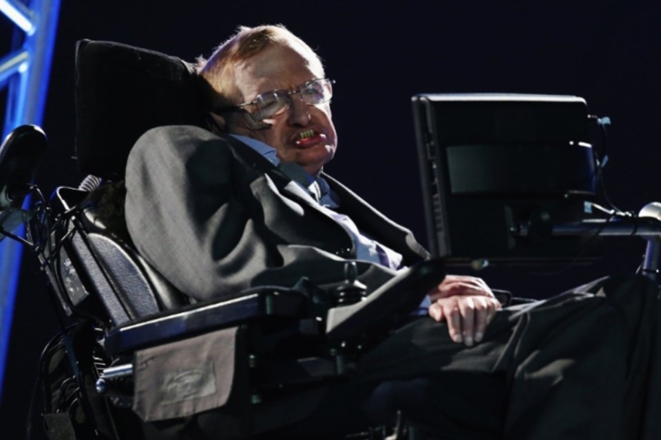 Stephen Hawking participará de "entrevista coletiva" com usuários de fórum online