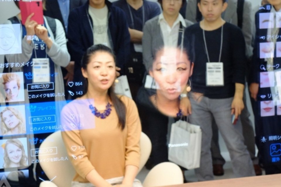 Tecnologia a serviço do corpo é tema de salão no Japão