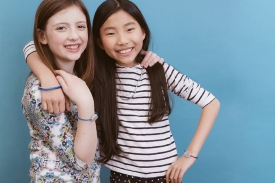 Estas pulseiras da amizade querem incentivar meninas a entrar na programação