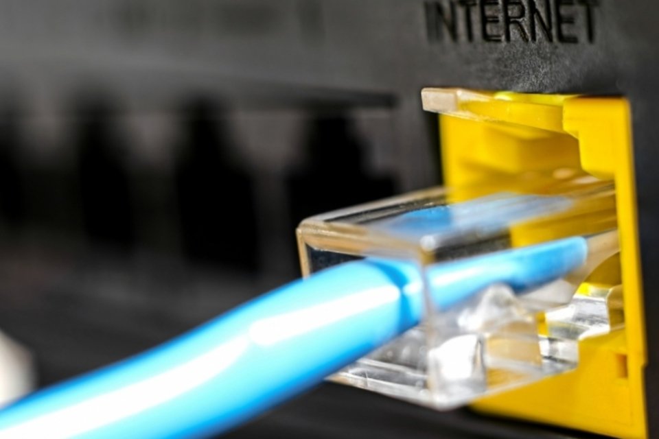 Base de clientes de banda larga fixa cresce 4% em setembro