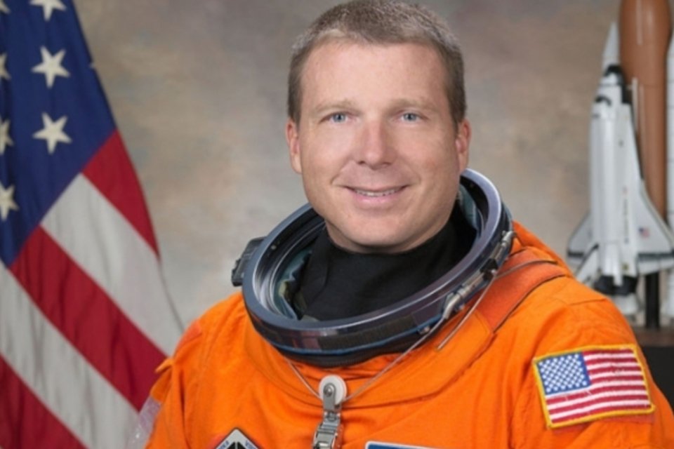 Água entra em capacete de astronauta da ISS e aumenta preocupação sobre trajes