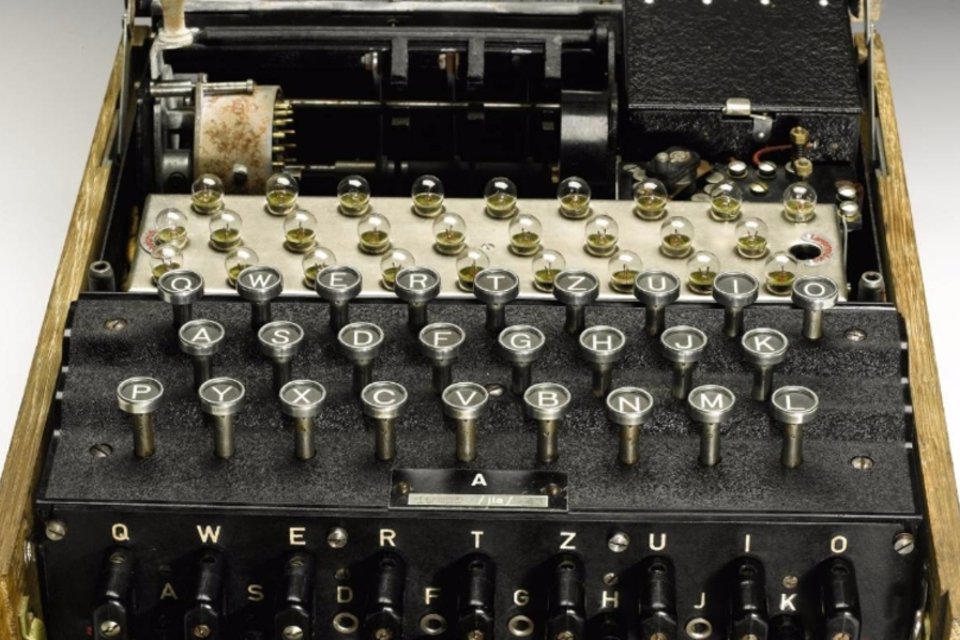 Rara máquina de criptografia nazista é vendida em Londres por 233 mil dólares
