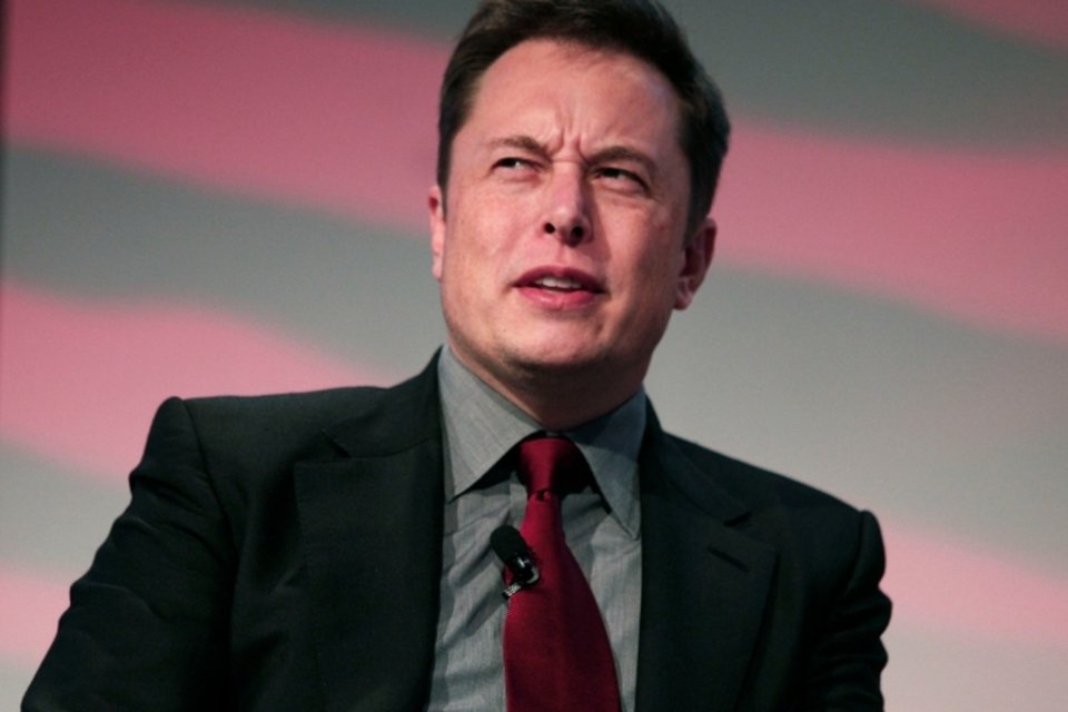 Elon Musk diz que acidente com foguete da SpaceX foi um "grande golpe"