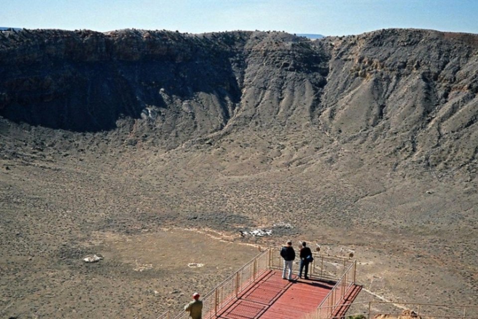 Cientistas encerram contagem das crateras causadas por asteroides na Terra