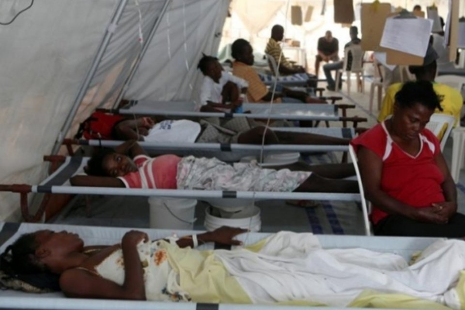 Epidemia de cólera mata 16 pessoas em campo de deslocados na Nigéria